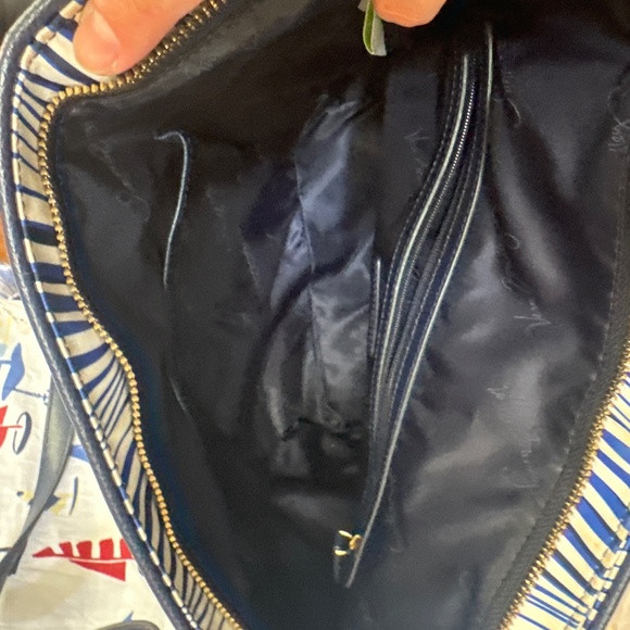 Purse - Picture 4 of 7